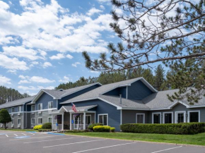 Country Inn Two Harbors